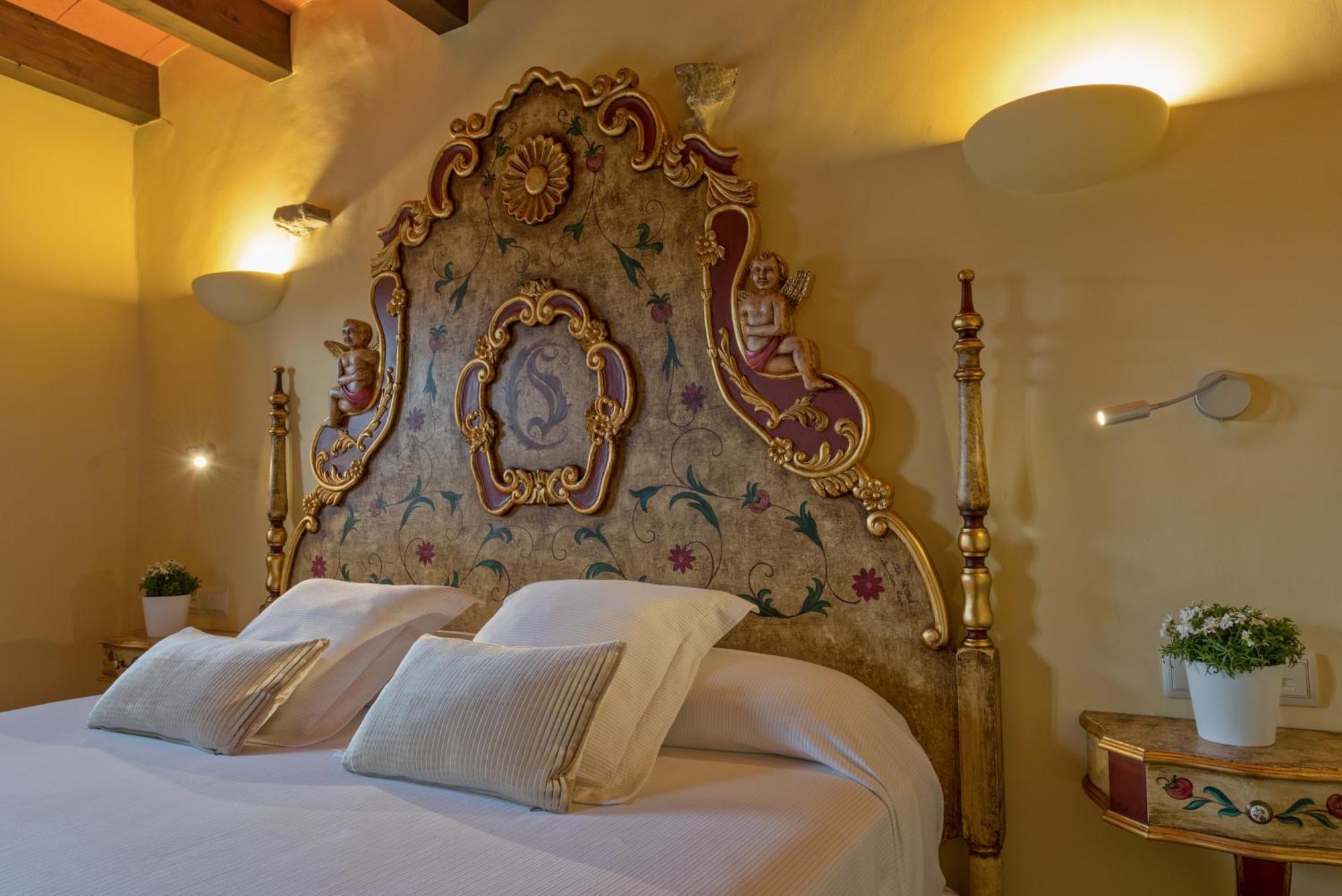 Hotel Cal Sastre Santa Pau Cameră foto