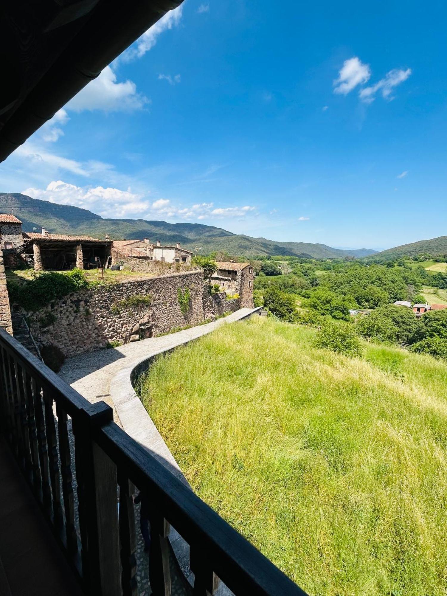 Hotel Cal Sastre Santa Pau Cameră foto